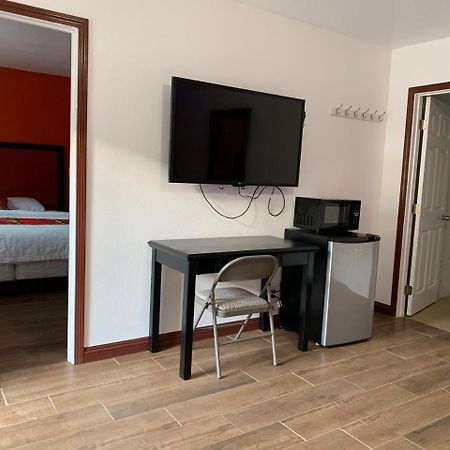 Norwalk Inn & Suites Exteriér fotografie