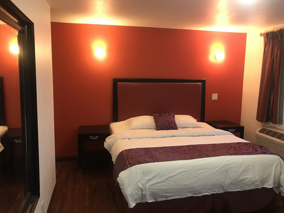 Norwalk Inn & Suites Exteriér fotografie