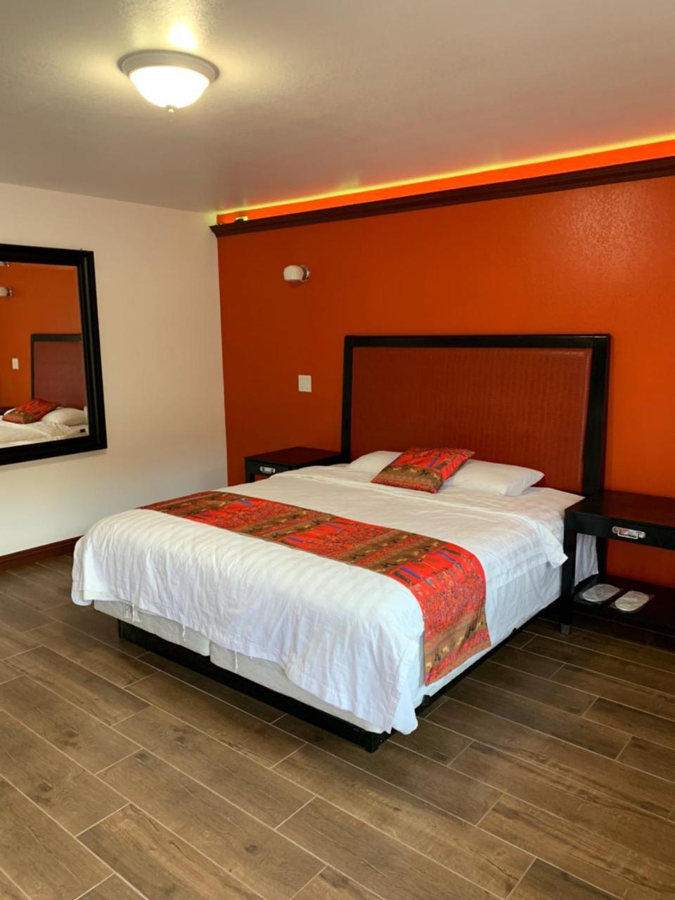 Norwalk Inn & Suites Exteriér fotografie